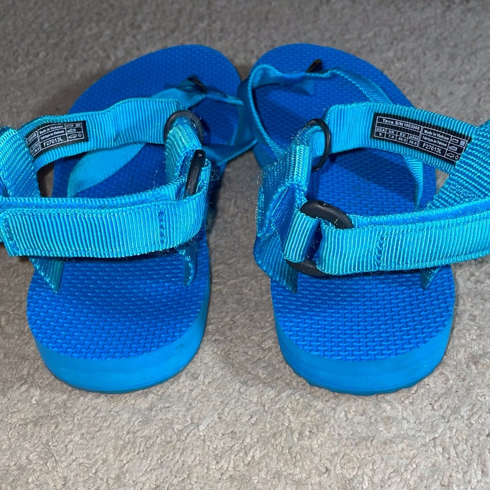 Teva sandals - Picture 3 of 5